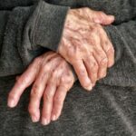 mini chainsaw for weak hands and grip